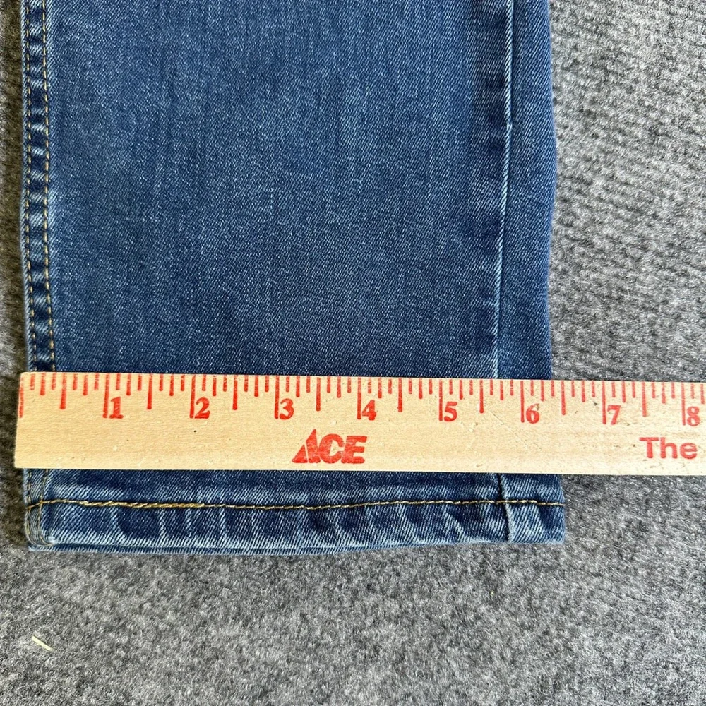 Levis 502 Regular Taper Jeans Mens 30x31 Medium Wash Blue WaterLess Denim
